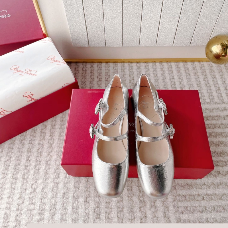 roger u1u1er flat shoes